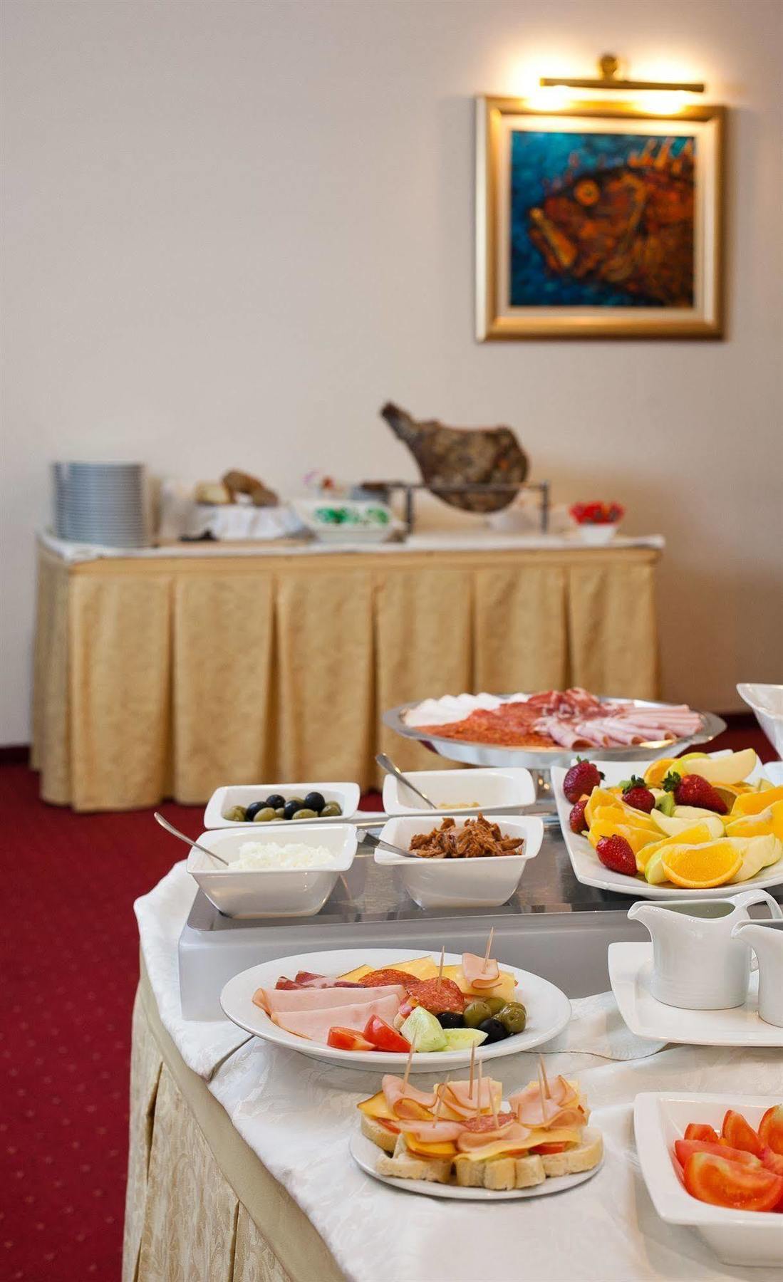 Hotel Globo 4*